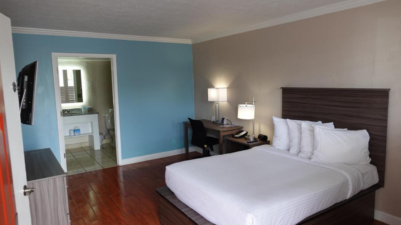 Melbourne All Suites Inn Near I95 Екстериор снимка